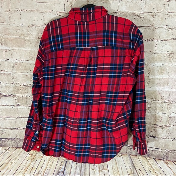 Women’s Gap plaid button Down shirts size large - Picture 2 of 5